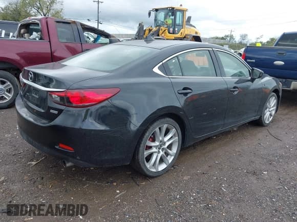 ✅ 2014 Mazda 6 i Touring • VIN: JM1GJ1V5XE1102011 • Lot: 43402861. Wystawiony na IAAI z przebiegiem 187 012 mil. Bezpłatny archiwum sprzedaży aukcyjnych z USA i szczegółowy raport historii pojazdu na DreamBid. Zdjęcie 4.