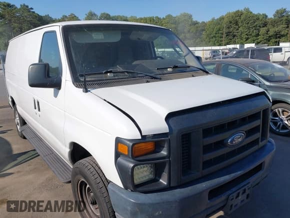 ✅ 2012 Ford Econoline Cargo Recreational • VIN: 1FTNE2EW8CDA16508 • Lot: 43232619. Wystawiony na IAAI z przebiegiem 242 999 mil. Bezpłatny archiwum sprzedaży aukcyjnych z USA i szczegółowy raport historii pojazdu na DreamBid. Zdjęcie 1.