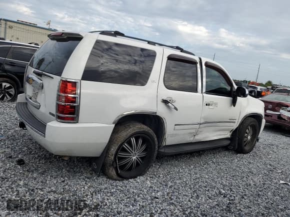 ✅ 2012 Chevrolet Tahoe LTZ • VIN: 1GNSCCE03CR238314 • Lot: 65198995. Listed on Copart with 195,491 mi. Free auction sales archive from the USA and detailed vehicle history report at DreamBid. Image 3.