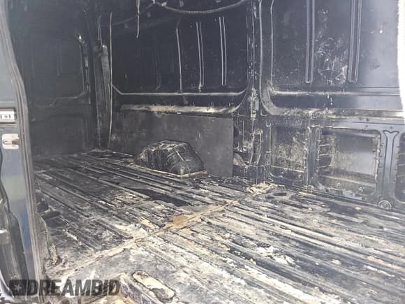 ✅ 2017 Ford Transit • VIN: 1FTRS4XG3HKA16236 • Лот: 46588335. Опубликован ранее на Copart с пробегом 156 290 миль. Бесплатный доступ к архиву аукционных продаж из США и подробный отчёт об истории автомобиля на DreamBid. Изображение 11.