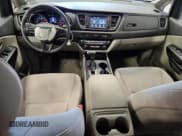 ✅ 2019 Kia Sedona EX • VIN: KNDMB5C10K6523466 • Lot: 90483765. Wystawiony na Copart z przebiegiem 75 006 mil. Bezpłatny archiwum sprzedaży aukcyjnych z USA i szczegółowy raport historii pojazdu na DreamBid. Zdjęcie 8.