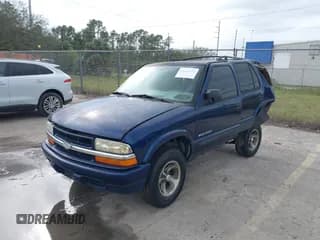 ✅ 2002 Chevrolet Blazer LS • VIN: 1GNCS13W92K202301 • Lot: 42066797. Wystawiony na IAAI z przebiegiem 184 706 mil. Bezpłatny archiwum sprzedaży aukcyjnych z USA i szczegółowy raport historii pojazdu na DreamBid. Zdjęcie 2.