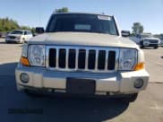 ✅ 2008 Jeep Commander Limited • VIN: 1J8HG58208C182836 • Lot: 64780585. Wystawiony na Copart z przebiegiem 134 617 mil. Bezpłatny archiwum sprzedaży aukcyjnych z USA i szczegółowy raport historii pojazdu na DreamBid. Zdjęcie 5.