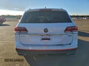 ✅ 2023 Volkswagen Atlas SE • VIN: 1V2KR2CA5PC532382 • Лот: 92642075. Опубликован ранее на Copart с пробегом 27 313 миль. Бесплатный доступ к архиву аукционных продаж из США и подробный отчёт об истории автомобиля на DreamBid. Изображение 6.