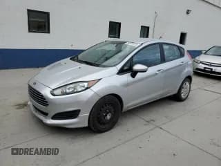 ✅ 2016 Ford Fiesta S • VIN: 3FADP4TJ2GM174190 • Lot: 86128415. Wystawiony na Copart z przebiegiem 86 736 mil. Bezpłatny archiwum sprzedaży aukcyjnych z USA i szczegółowy raport historii pojazdu na DreamBid. Zdjęcie 1.