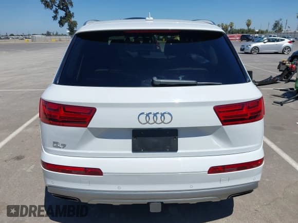 ✅ 2019 Audi Q7 Prestige • VIN: WA1VAAF79KD011968 • Лот: 42870565. Опубликован ранее на IAAI с пробегом 66 163 миль. Бесплатный доступ к архиву аукционных продаж из США и подробный отчёт об истории автомобиля на DreamBid. Изображение 16.