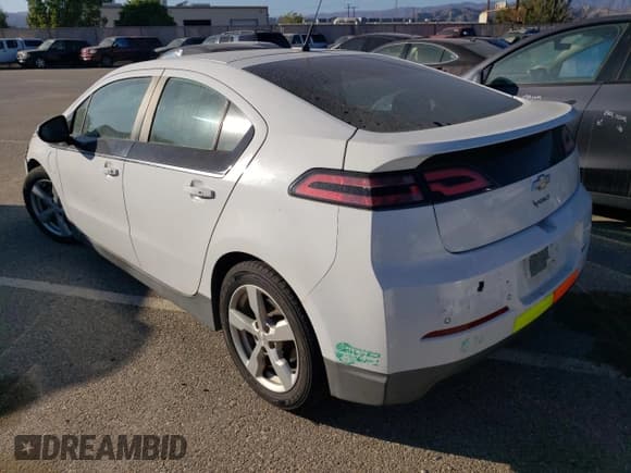 ✅ 2014 Chevrolet Volt • VIN: 1G1RE6E46EU136827 • Лот: 87439515. Опубликован ранее на Copart с пробегом 180 339 миль. Бесплатный доступ к архиву аукционных продаж из США и подробный отчёт об истории автомобиля на DreamBid. Изображение 2.