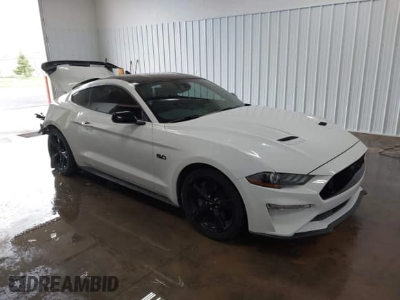 ✅ 2022 Ford Mustang GT • VIN: 1FA6P8CF6N5107199 • Lot: 42359080. Listed on IAAI with 14,258 mi. Free auction sales archive from the USA and detailed vehicle history report at DreamBid. Image 1.