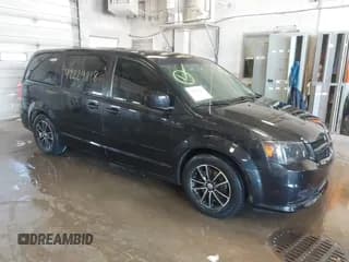 ✅ 2015 Dodge Grand Caravan American Value • VIN: 2C4RDGBG4FR705591 • Lot: 42229818. Wystawiony na IAAI z przebiegiem 192 953 mil. Bezpłatny archiwum sprzedaży aukcyjnych z USA i szczegółowy raport historii pojazdu na DreamBid. Zdjęcie 1.
