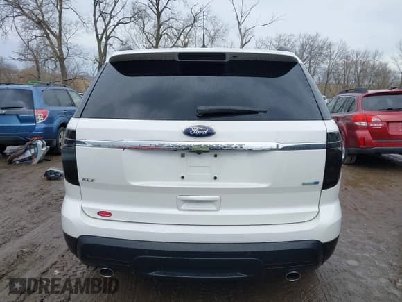✅ 2015 Ford Explorer XLT • VIN: 1FM5K8D88FGC61564 • Lot: 41649282. Wystawiony na IAAI z przebiegiem 111 804 mil. Bezpłatny archiwum sprzedaży aukcyjnych z USA i szczegółowy raport historii pojazdu na DreamBid. Zdjęcie 17.