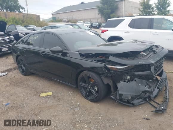 ✅ 2025 Honda Accord Sport-L • VIN: 1HGCY2F77SA023697 • Lot: 43157767. Wystawiony na IAAI z przebiegiem 18 284 mil. Bezpłatny archiwum sprzedaży aukcyjnych z USA i szczegółowy raport historii pojazdu na DreamBid. Zdjęcie 1.