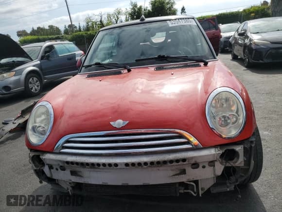 ✅ 2008 MINI Convertible • VIN: WMWRF33558TG18147 • Lot: 53547385. Listed on Copart with 131,458 mi. Free auction sales archive from the USA and detailed vehicle history report at DreamBid. Image 5.