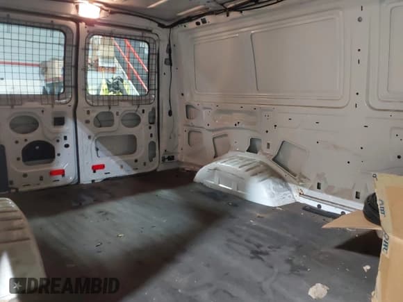✅ 2011 Ford Econoline Cargo Commercial • VIN: 1FTNE2EL1BDA18380 • Lot: 42647683. Listed on IAAI with 123,507 mi. Free auction sales archive from the USA and detailed vehicle history report at DreamBid. Image 8.