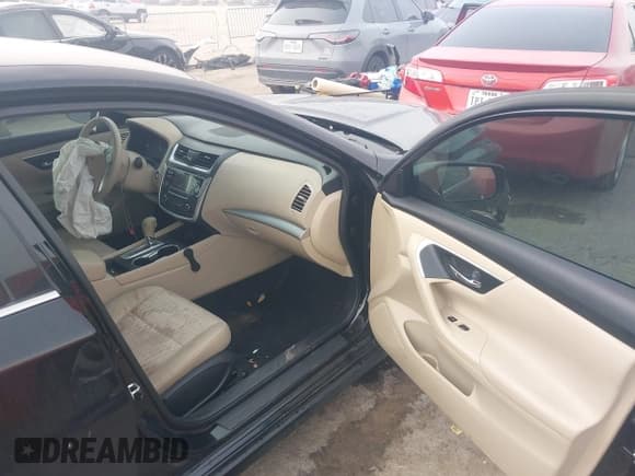 ✅ 2017 Nissan Altima SV • VIN: 1N4AL3AP3HC247392 • Lot: 43626611. Wystawiony na IAAI z przebiegiem 189 073 mil. Bezpłatny archiwum sprzedaży aukcyjnych z USA i szczegółowy raport historii pojazdu na DreamBid. Zdjęcie 5.