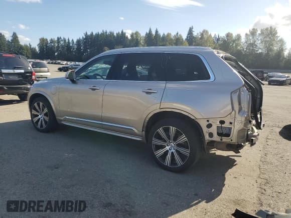 ✅ 2024 Volvo XC90 Plus Bright Theme • VIN: YV4H60CE9R1212876 • Lot: 85589185. Listed on Copart with 4,862 mi. Free auction sales archive from the USA and detailed vehicle history report at DreamBid. Image 2.