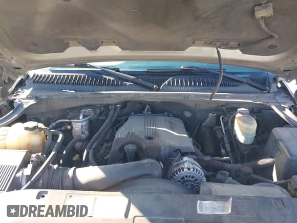 ✅ 2001 Chevrolet Silverado 2500HD LS • VIN: 1GCHK29G61E281556 • Лот: 42953227. Опубликован ранее на IAAI с пробегом 272 150 миль. Бесплатный доступ к архиву аукционных продаж из США и подробный отчёт об истории автомобиля на DreamBid. Изображение 10.