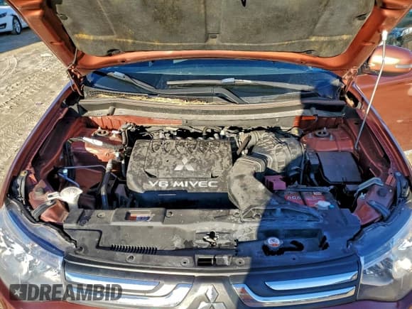 ✅ 2014 Mitsubishi Outlander GT • VIN: JA4JZ4AX2EZ604353 • Lot: 95490775. Listed on Copart with 93,842 mi. Free auction sales archive from the USA and detailed vehicle history report at DreamBid. Image 12.