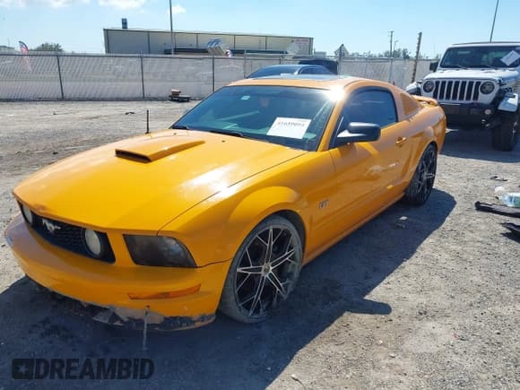 ✅ 2008 Ford Mustang GT Deluxe • VIN: 1ZVHT82H885149991 • Lot: 41659094. Listed on IAAI with 140,534 mi. Free auction sales archive from the USA and detailed vehicle history report at DreamBid. Image 21.