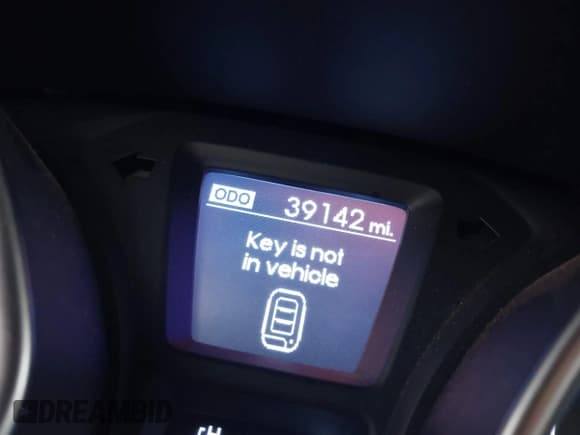 ✅ 2013 Hyundai Elantra • VIN: KMHD35LE4DU080409 • Lot: 43561044. Listed on IAAI with 39,142 mi. Free auction sales archive from the USA and detailed vehicle history report at DreamBid. Image 16.