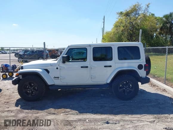 ✅ 2020 Jeep Wrangler Unlimited Sahara • VIN: 1C4HJXEN4LW330867 • Lot: 41790709. Listed on IAAI with 63,151 mi. Free auction sales archive from the USA and detailed vehicle history report at DreamBid. Image 14.