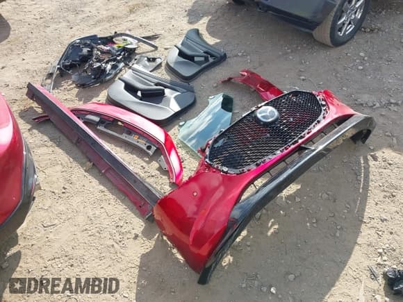 ✅ 2024 Mazda 3 Premium Plus • VIN: JM1BPBNY7R1656539 • Lot: 43728674. Listed on IAAI with 33,223 mi. Free auction sales archive from the USA and detailed vehicle history report at DreamBid. Image 12.