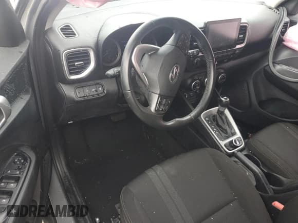 ✅ 2020 Hyundai Venue SEL • VIN: KMHRC8A39LU017684 • Lot: 83895314. Listed on Copart with 64,468 mi. Free auction sales archive from the USA and detailed vehicle history report at DreamBid. Image 8.