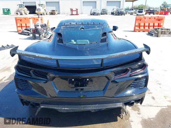 ✅ 2022 Chevrolet Corvette 3LT • VIN: 1G1YC2D43N5116315 • Lot: 43416111. Wystawiony na IAAI z przebiegiem Nie podano. Bezpłatny archiwum sprzedaży aukcyjnych z USA i szczegółowy raport historii pojazdu na DreamBid. Zdjęcie 17.