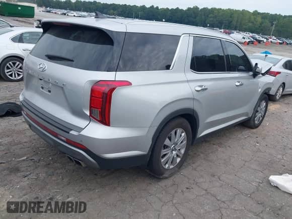2023 Hyundai Palisade SEL с VIN KM8R24GE4PU614266, выставлен на аукционе IAAI как лот 43102928 с пробегом 71 875 миль миль и . История ставок и продаж доступна на DreamBid. Изображение 4.