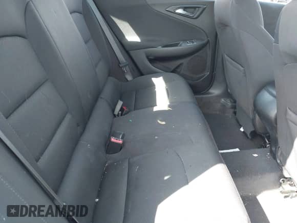 2020 Chevrolet Malibu RS z VIN 1G1ZG5ST7LF137843, wystawiony jako IAAI lot #43269832 z przebiegiem 83 006 mil mil oraz . Historia ofert i sprzedaży dostępna na DreamBid. Obrazek 8.