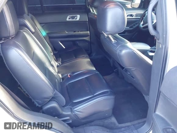 ✅ 2012 Ford Explorer XLT • VIN: 1FMHK7D82CGA48841 • Lot: 43465218. Wystawiony na IAAI z przebiegiem 163 770 mil. Bezpłatny archiwum sprzedaży aukcyjnych z USA i szczegółowy raport historii pojazdu na DreamBid. Zdjęcie 8.