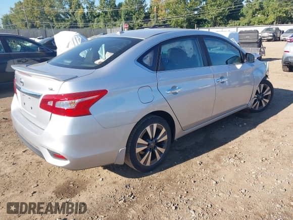 ✅ 2016 Nissan Sentra SV • VIN: 3N1AB7AP1GY273938 • Lot: 43102514. Listed on IAAI with 98,297 mi. Free auction sales archive from the USA and detailed vehicle history report at DreamBid. Image 4.
