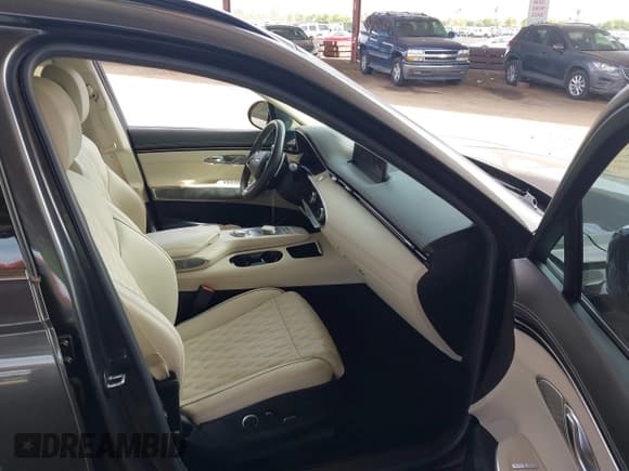 ✅ 2022 Genesis GV70 Sport • VIN: KMUMCDTC2NU043239 • Lot: 43229971. Wystawiony na IAAI z przebiegiem Nie podano. Bezpłatny archiwum sprzedaży aukcyjnych z USA i szczegółowy raport historii pojazdu na DreamBid. Zdjęcie 5.