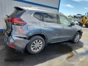 ✅ 2018 Nissan Rogue SV • VIN: 5N1AT2MV6JC775220 • Lot: 66563315. Listed on Copart with 104,786 mi. Free auction sales archive from the USA and detailed vehicle history report at DreamBid. Image 3.