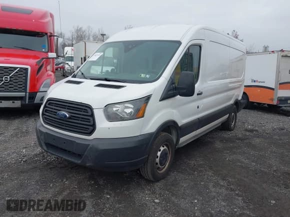 ✅ 2019 Ford Transit • VIN: 1FTYE2CM8KKA19658 • Лот: 43697549. Опубликован ранее на IAAI с пробегом 46 504 миль. Бесплатный доступ к архиву аукционных продаж из США и подробный отчёт об истории автомобиля на DreamBid. Изображение 17.