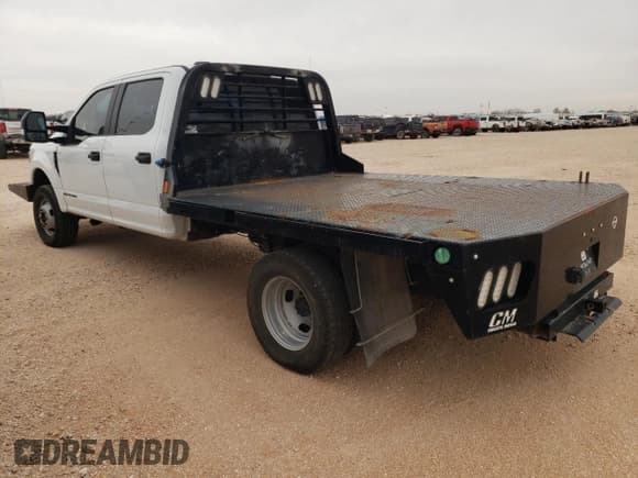 ✅ 2022 Ford F-350 XL • VIN: 1FD8W3HT5NEC92798 • Лот: 47594505. Опубликован ранее на Copart с пробегом 98 801 миль. Бесплатный доступ к архиву аукционных продаж из США и подробный отчёт об истории автомобиля на DreamBid. Изображение 2.