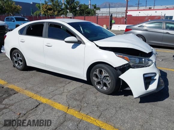 ✅ 2019 Kia Forte LXS • VIN: 3KPF24AD0KE138029 • Лот: 43482903. Опубликован ранее на IAAI с пробегом 114 287 миль. Бесплатный доступ к архиву аукционных продаж из США и подробный отчёт об истории автомобиля на DreamBid. Изображение 1.
