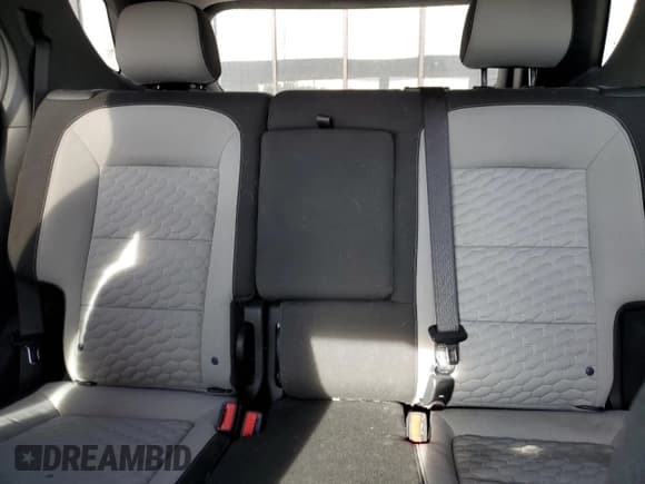 ✅ 2021 Chevrolet Equinox LS • VIN: 3GNAXHEV0MS133303 • Lot: 80878105. Wystawiony na Copart z przebiegiem 51 720 mil. Bezpłatny archiwum sprzedaży aukcyjnych z USA i szczegółowy raport historii pojazdu na DreamBid. Zdjęcie 10.