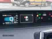 2019 Toyota Prius LE z VIN JTDL9RFU2K3011486, wystawiony jako IAAI lot #43567477 z przebiegiem 72 331 mil mil oraz . Historia ofert i sprzedaży dostępna na DreamBid. Obrazek 7.