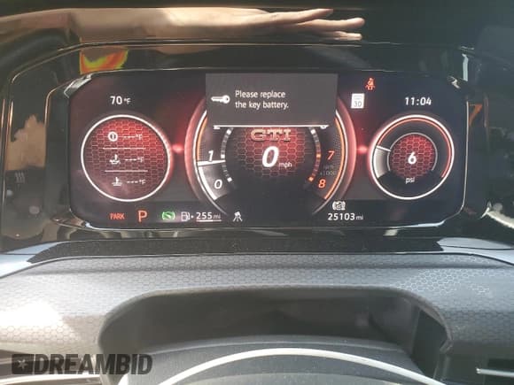 ✅ 2022 Volkswagen Golf GTI SE • VIN: WVWL87CD8NW142954 • Lot: 47243685. Wystawiony na Copart z przebiegiem 25 103 mil. Bezpłatny archiwum sprzedaży aukcyjnych z USA i szczegółowy raport historii pojazdu na DreamBid. Zdjęcie 9.