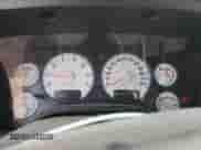 2002 Dodge 1500 z VIN 1D7HU18Z22J255249, wystawiony jako Copart lot #64600114 z przebiegiem 184 743 mil mil oraz Szkoda całkowita • Salvage title. Historia ofert i sprzedaży dostępna na DreamBid. Obrazek 9.