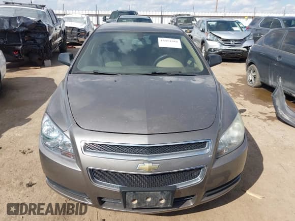✅ 2010 Chevrolet Malibu 1LS • VIN: 1G1ZB5EB1AF233126 • Lot: 43414584. Wystawiony na IAAI z przebiegiem 101 416 mil. Bezpłatny archiwum sprzedaży aukcyjnych z USA i szczegółowy raport historii pojazdu na DreamBid. Zdjęcie 12.