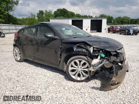 ✅ 2013 Hyundai Veloster w/Black Int • VIN: KMHTC6AD8DU179536 • Lot: 54532414. Wystawiony na Copart z przebiegiem 92 496 mil. Bezpłatny archiwum sprzedaży aukcyjnych z USA i szczegółowy raport historii pojazdu na DreamBid. Zdjęcie 4.