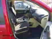 2012 Dodge Grand Caravan SXT z VIN 2C4RDGCG2CR203463, wystawiony jako IAAI lot #43425555 z przebiegiem 142 039 mil mil oraz . Historia ofert i sprzedaży dostępna na DreamBid. Obrazek 5.