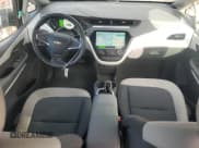 ✅ 2021 Chevrolet Bolt EV LT • VIN: 1G1FY6S02M4111806 • Lot: 45353635. Wystawiony na Copart z przebiegiem 44 363 mil. Bezpłatny archiwum sprzedaży aukcyjnych z USA i szczegółowy raport historii pojazdu na DreamBid. Zdjęcie 8.