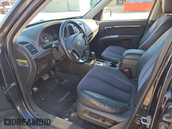 2010 Hyundai Santa Fe GL с VIN 5NMSGDAG0AH382488, выставлен на аукционе Copart как лот 69267895 с пробегом 194 048 миль миль и Списание • Salvage title. История ставок и продаж доступна на DreamBid. Изображение 7.