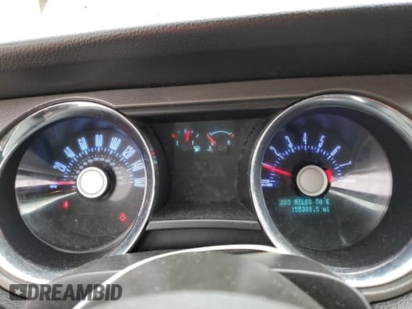 ✅ 2012 Ford Mustang Premium • VIN: 1ZVBP8EM4C5211513 • Lot: 89921575. Listed on Copart with 155,388 mi. Free auction sales archive from the USA and detailed vehicle history report at DreamBid. Image 9.