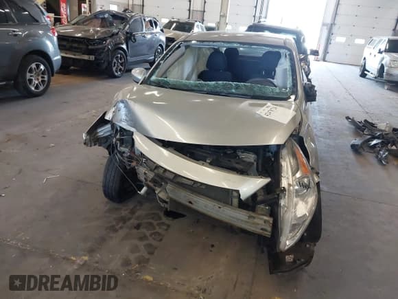 ✅ 2019 Nissan Versa S Plus • VIN: 3N1CN7AP5KL800661 • Lot: 42478720. Wystawiony na IAAI z przebiegiem Nie podano. Bezpłatny archiwum sprzedaży aukcyjnych z USA i szczegółowy raport historii pojazdu na DreamBid. Zdjęcie 12.