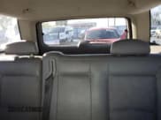 ✅ 2005 Saturn VUE • VIN: 5GZCZ53455S857665 • Lot: 89303695. Wystawiony na Copart z przebiegiem 179 075 mil. Bezpłatny archiwum sprzedaży aukcyjnych z USA i szczegółowy raport historii pojazdu na DreamBid. Zdjęcie 10.