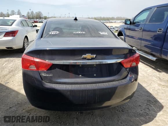 ✅ 2017 Chevrolet Impala LT • VIN: 2G1105SA8H9114734 • Лот: 48379434. Опубликован ранее на Copart с пробегом 146 653 миль. Бесплатный доступ к архиву аукционных продаж из США и подробный отчёт об истории автомобиля на DreamBid. Изображение 6.