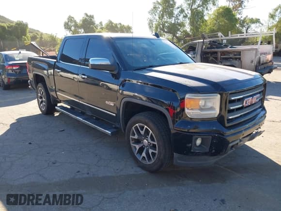 ✅ 2015 GMC Sierra 1500 SLT • VIN: 3GTU2VEC7FG108101 • Lot: 43852654. Listed on IAAI with 165,196 mi. Free auction sales archive from the USA and detailed vehicle history report at DreamBid. Image 1.